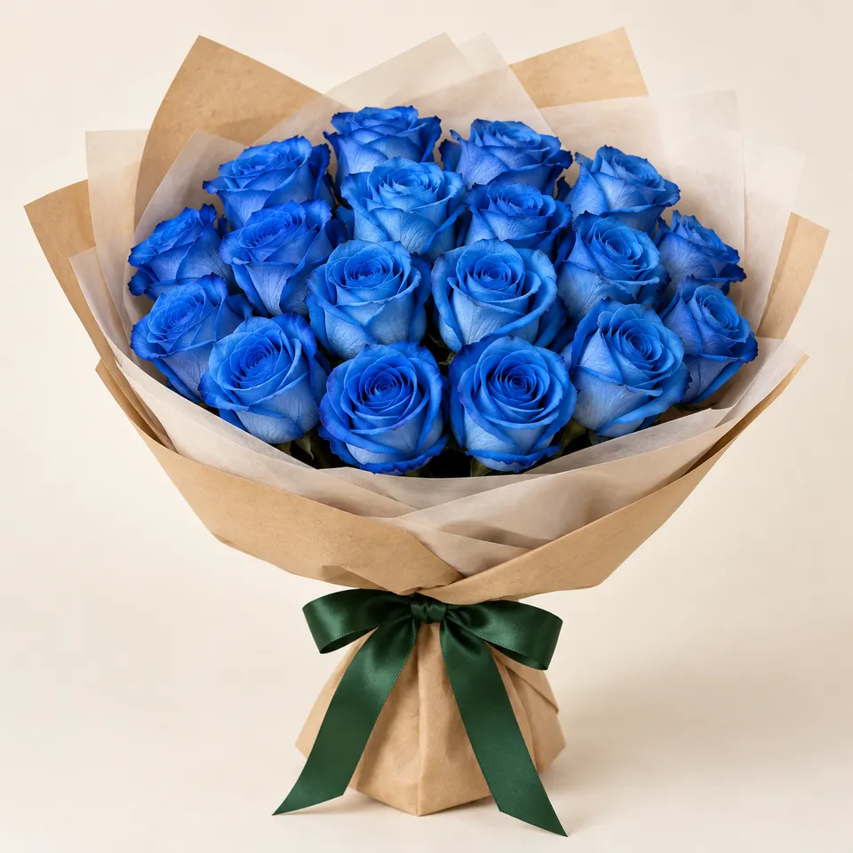 Buquê delicado com rosas azuis